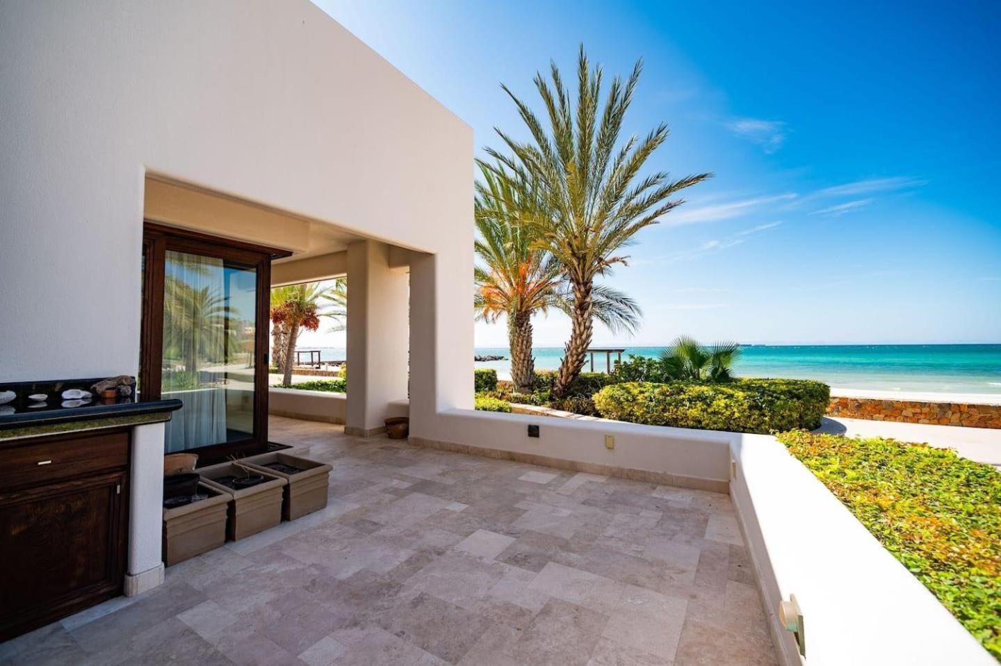 Playa de La Paz - luxury 2 bedroom condo ocean front Exterior foto